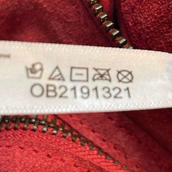 Free People Siren Suede Shoulder Bag with Pockets in Garnet Red NEW - Picture 7 of 7